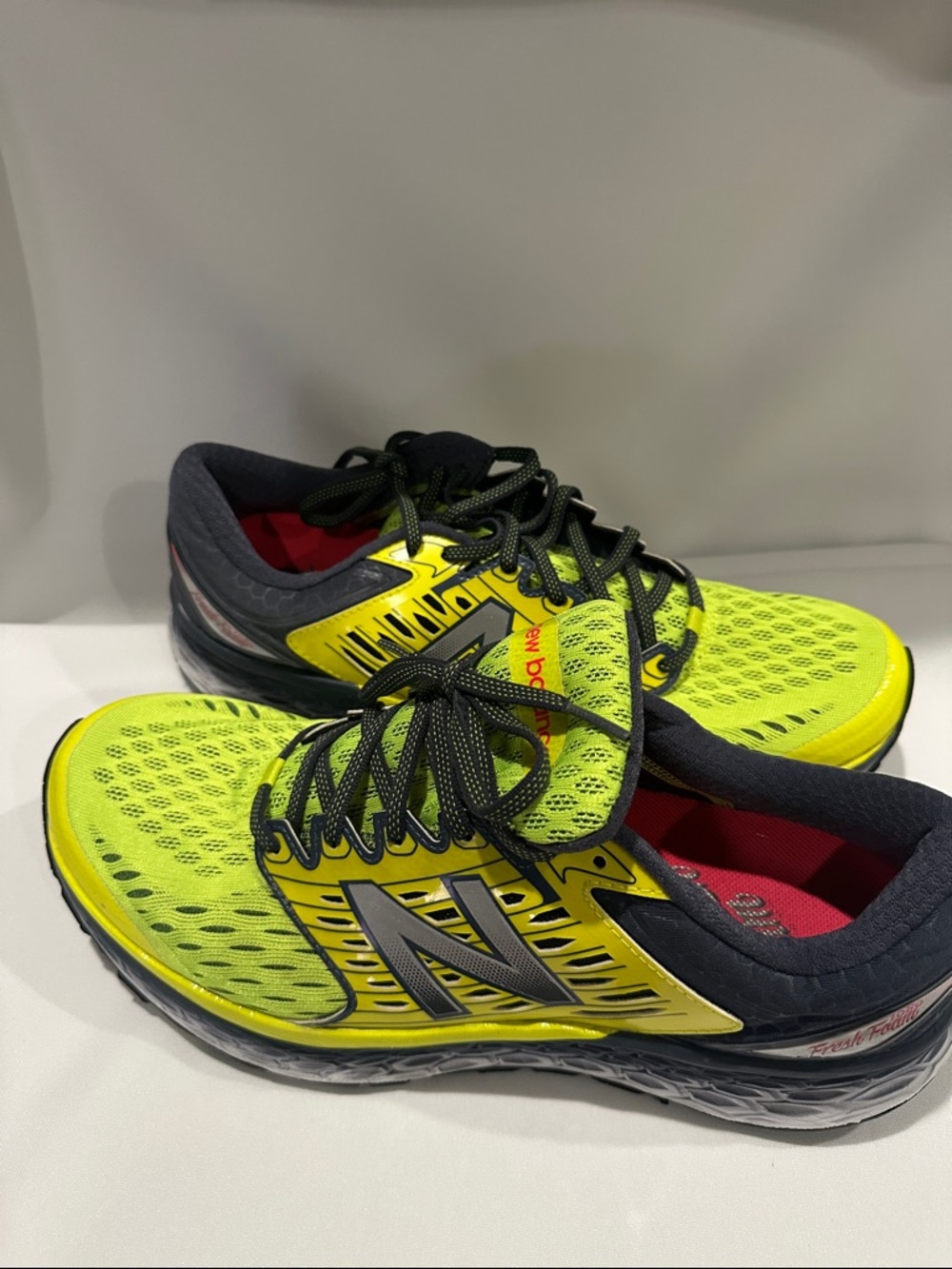 New Balance Men's fresh foam 1080 V6 Athletic Shoes  - Neon Yellow gray & black